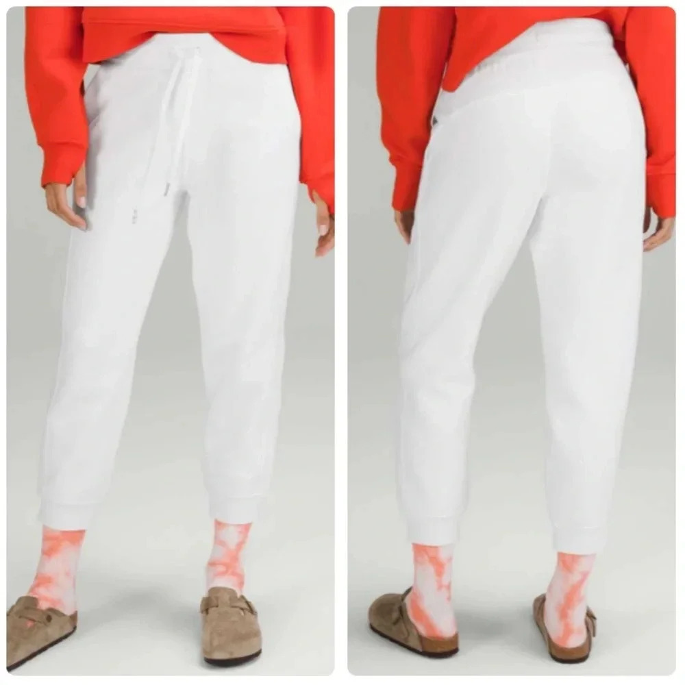 Lululemon Scuba High-Rise Cropped Jogger in White Size 14 NWT New